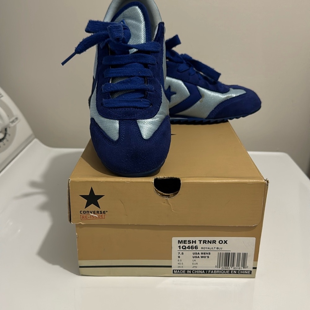 Converse Size 9